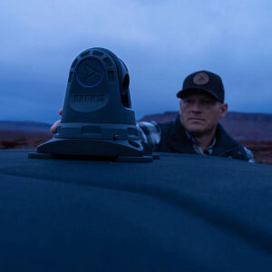 Dark 30 Defiance 640 – PTZ-Wärmebildkamera 640×480 | 360°-Schwenk | 10,1″-Display