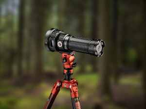 Fenix LR50R V2.0 Projecteur | 18000 Lumens | UV + Rouge + OLED