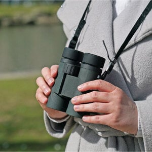 KOWA SV III 10x32 Jumelles | Grossissement 10x | 475 g
