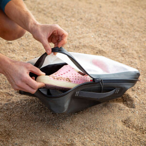 Nite Ize RunOff Packing Cube L Waterproof Packing Cube | IP67 Waterproof | TRU Zip