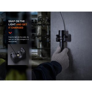 Fenix WF26R Taschenlampe mit Ladehalterung