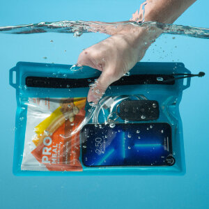Nite Ize RunOff Medium Travel Pouch Blau Wasserdichte...
