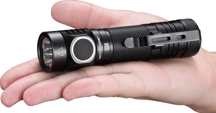 Nitecore E4K flashlight - 4400 lumens