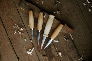 Morakniv Holzschnitzmesser 105 (LC) | 84 mm Klinge | laminierter Kohlenstoffstahl